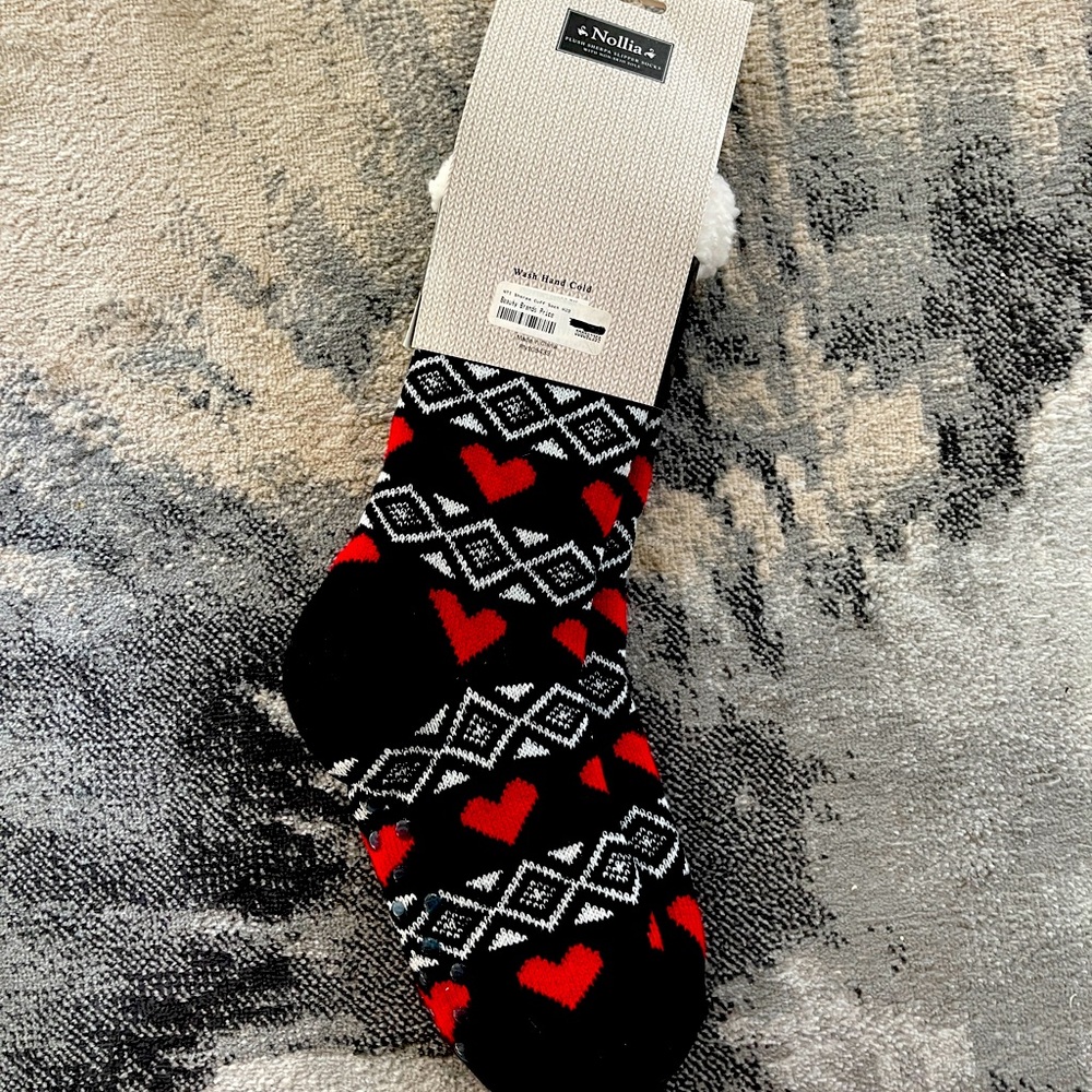 NWT Nollia Plush Sherpa Slipper Socks w/Non-Skid Soles, OS - Picture 2 of 2